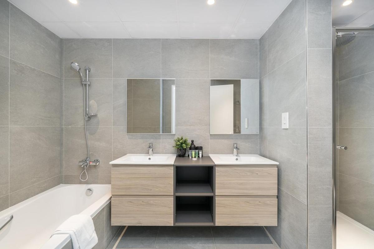 Luxury 7-sleeper With Spectacular Views In Marina Apartment *