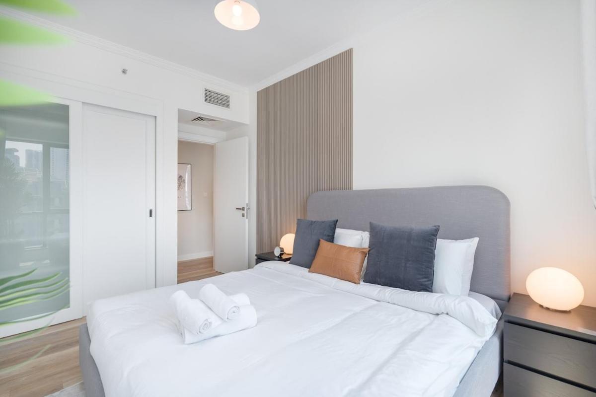 Apartment Luxury 7-sleeper With Spectacular Views In Marina *