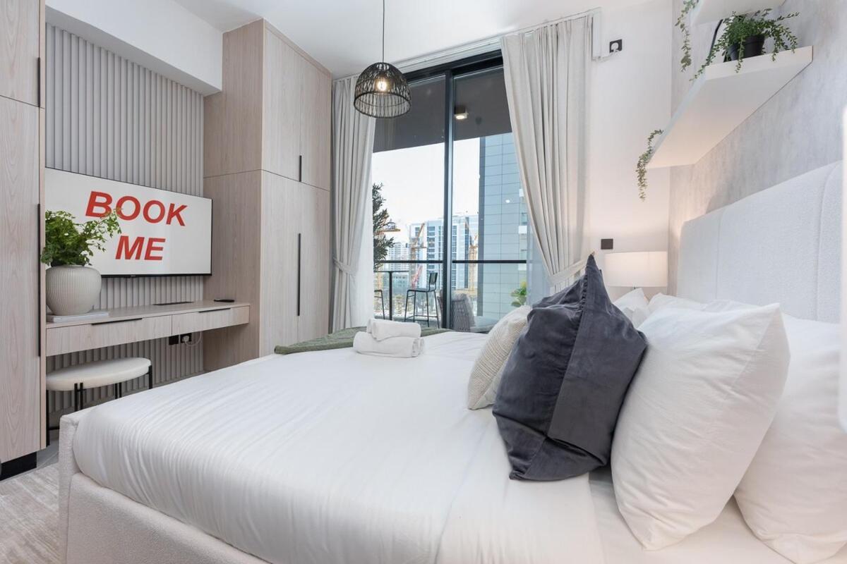Modern With Pool View For 2 In Jvc Dubai