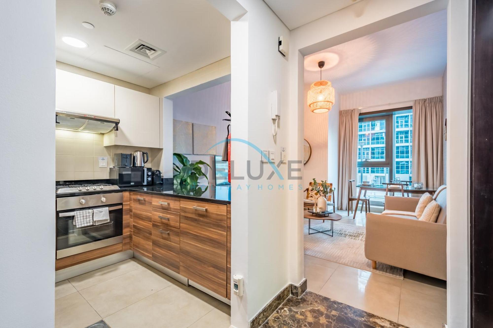 Cozy 1br Getaway In Sparkle Tower 3, Marina Buy Deluxe Homes Apartment Dubai