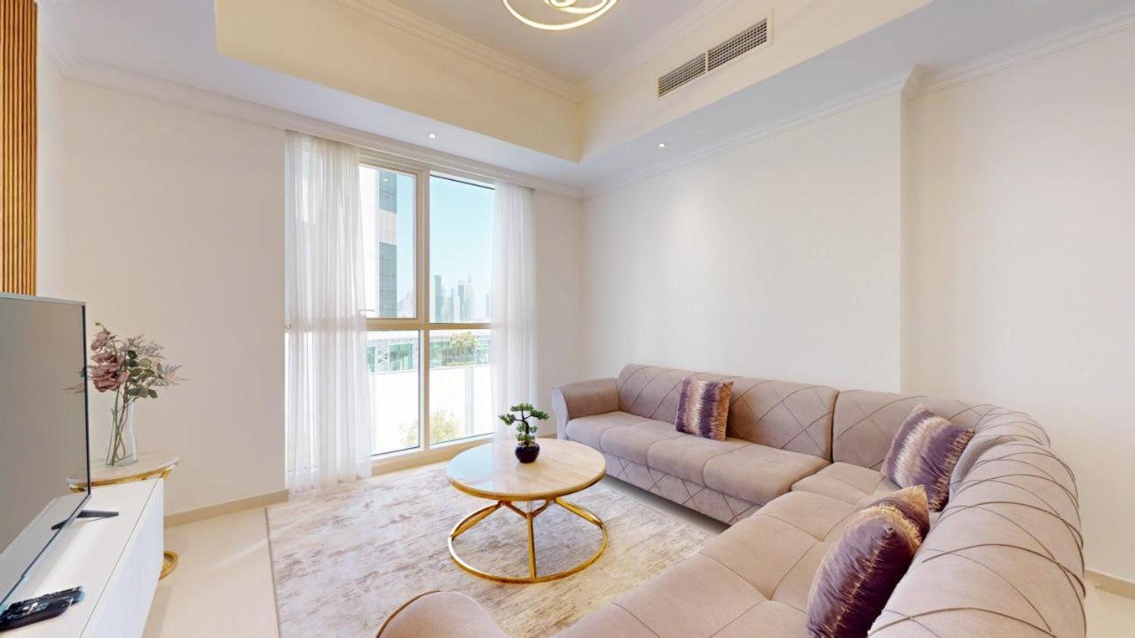 Dunya Tower - Chic One Bedroom In Downtown * Dubai