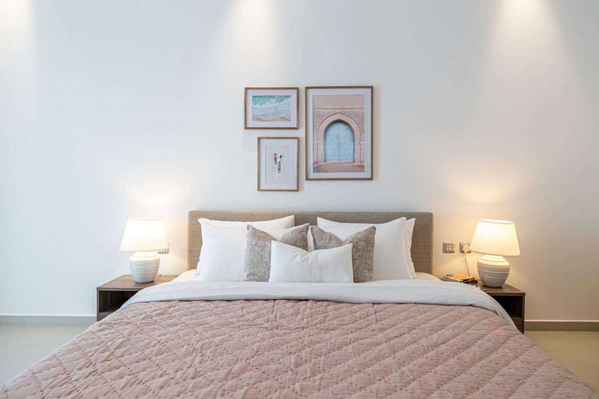 Apartment 2br Api 1000 Community View Jumeirah Dubai