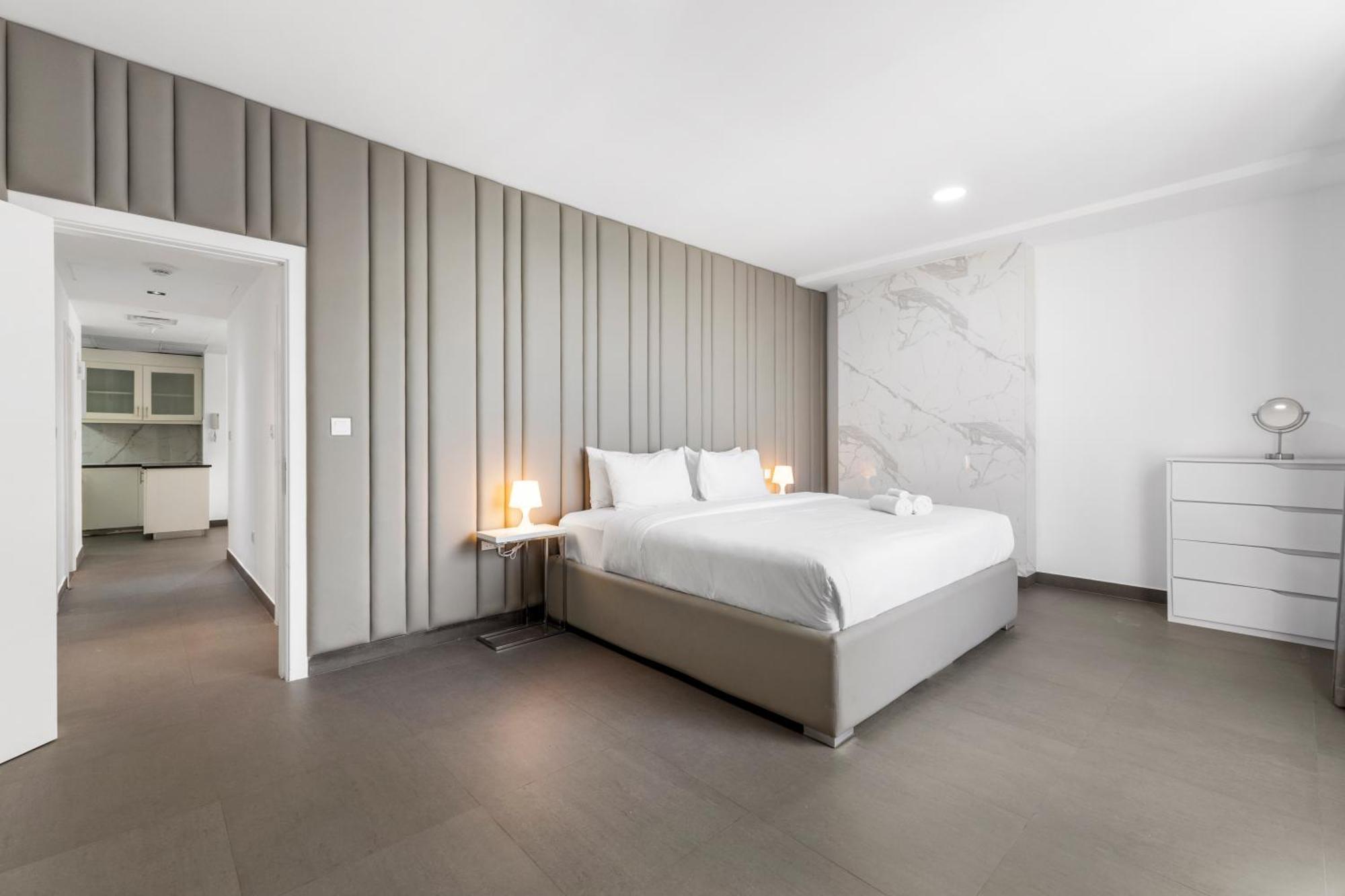 Sea View In Jbr - 2 Bedroom In Front Of The Apartment *