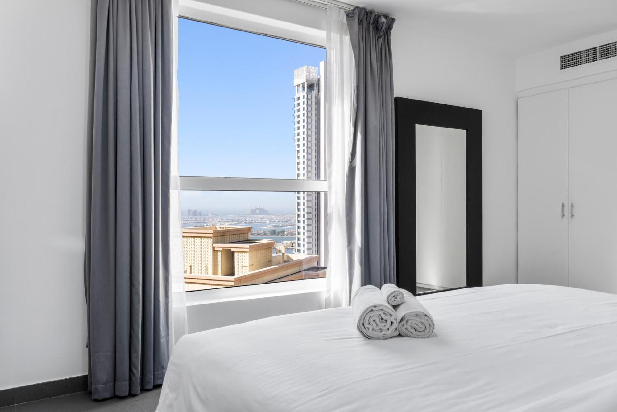 Sea View In Jbr - 2 Bedroom In Front Of The Apartment Dubai