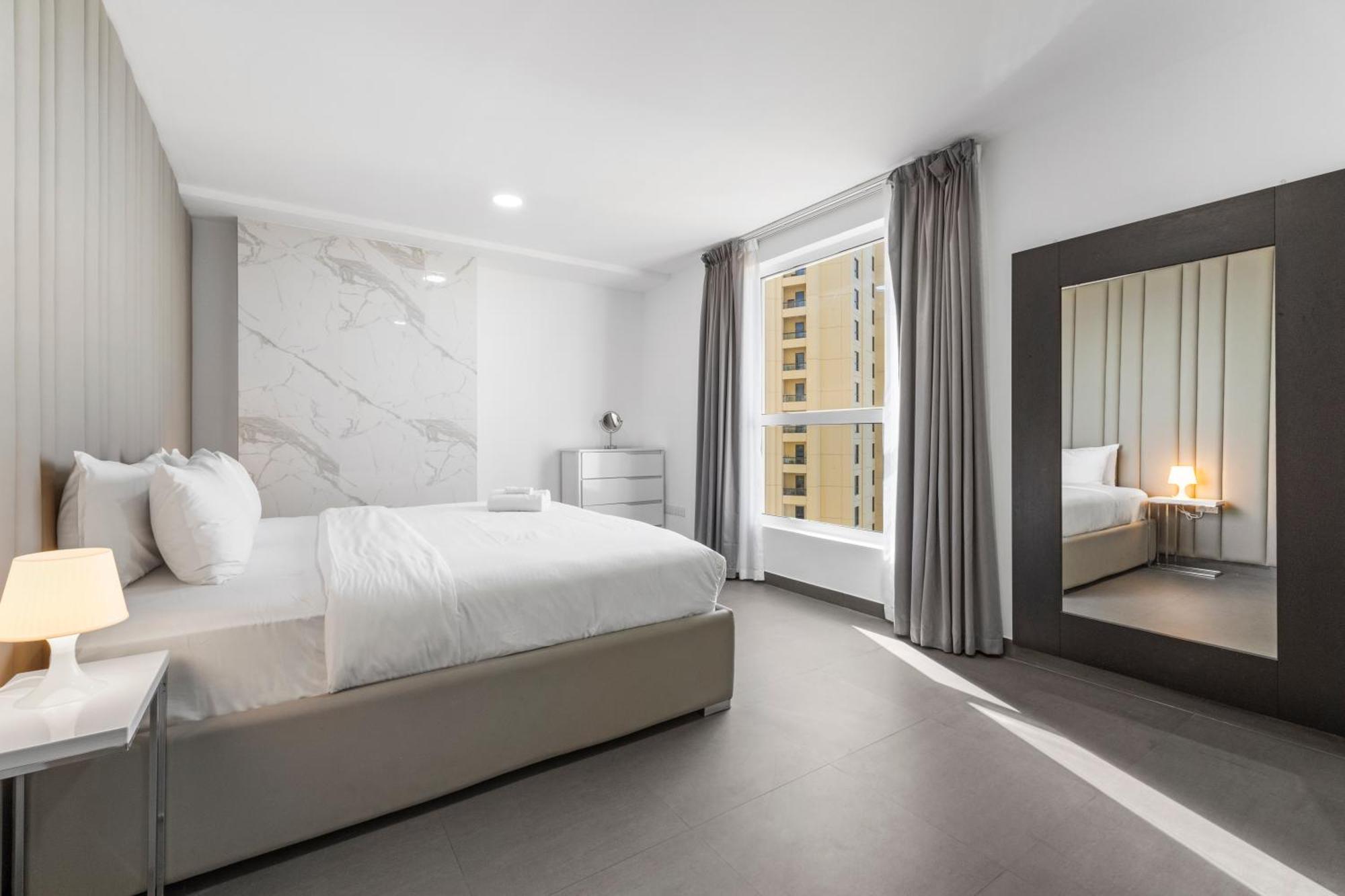 Sea View In Jbr - 2 Bedroom In Front Of The