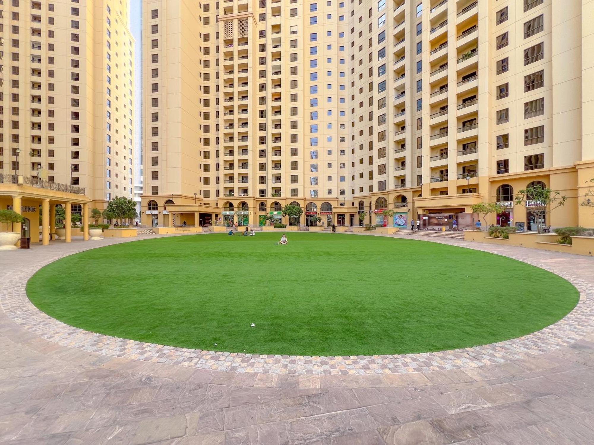 Sea View In Jbr - 2 Bedroom In Front Of The *