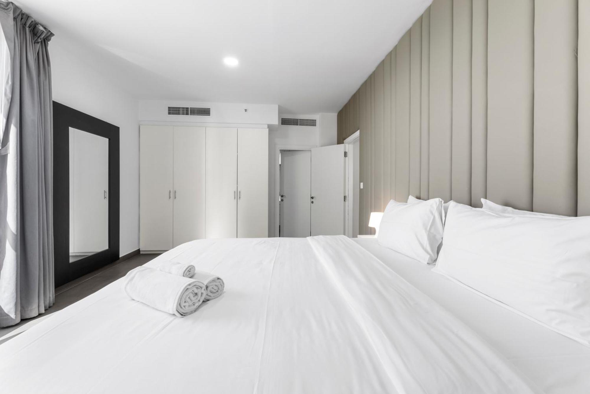 Sea View In Jbr - 2 Bedroom In Front Of The Apartment