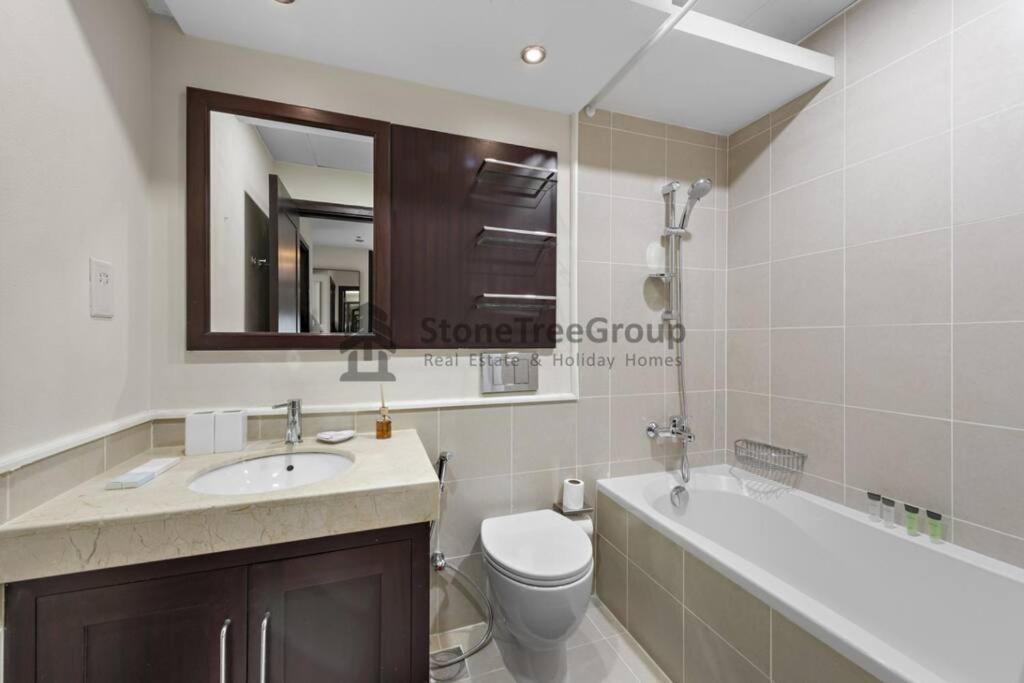 Stylish 1 Bedroom In Unique Location Dubai