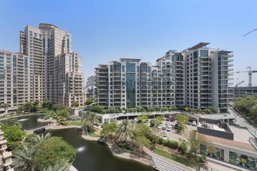 Stylish 1 Bedroom In Unique Location Apartment Dubai