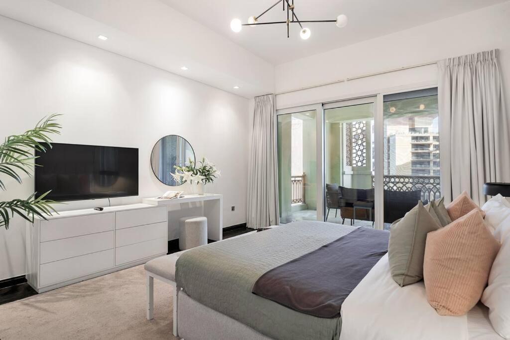 Luxury 2br And Maid With Stunning Marina View * Dubai