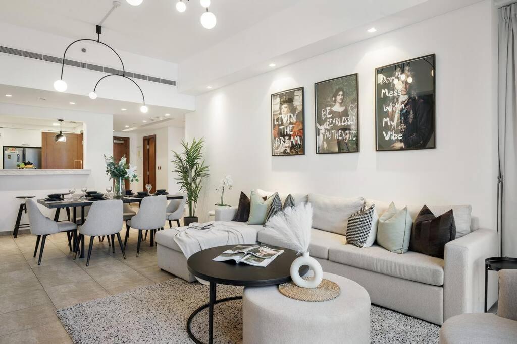 Luxury 2br And Maid With Stunning Marina View Apartment