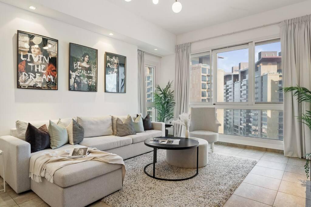 Luxury 2br And Maid With Stunning Marina View * Dubai