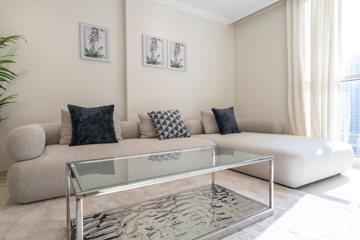 Apartment Sophisticated 1br Near Burj Khalifa