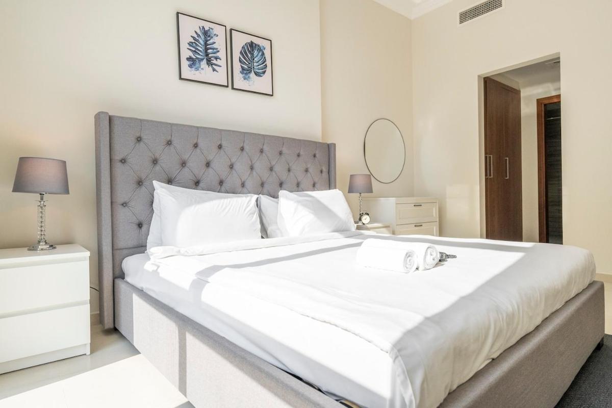 Sophisticated 1br Near Burj Khalifa Apartment