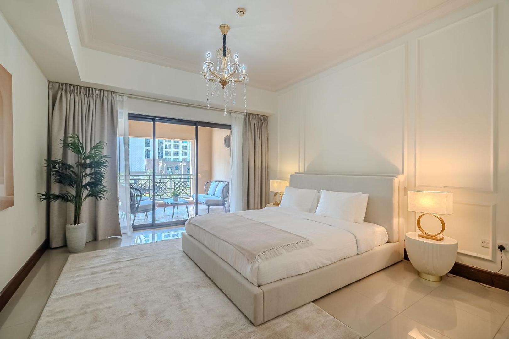 With Palm Jumeirah View I Golden Mile Apartment