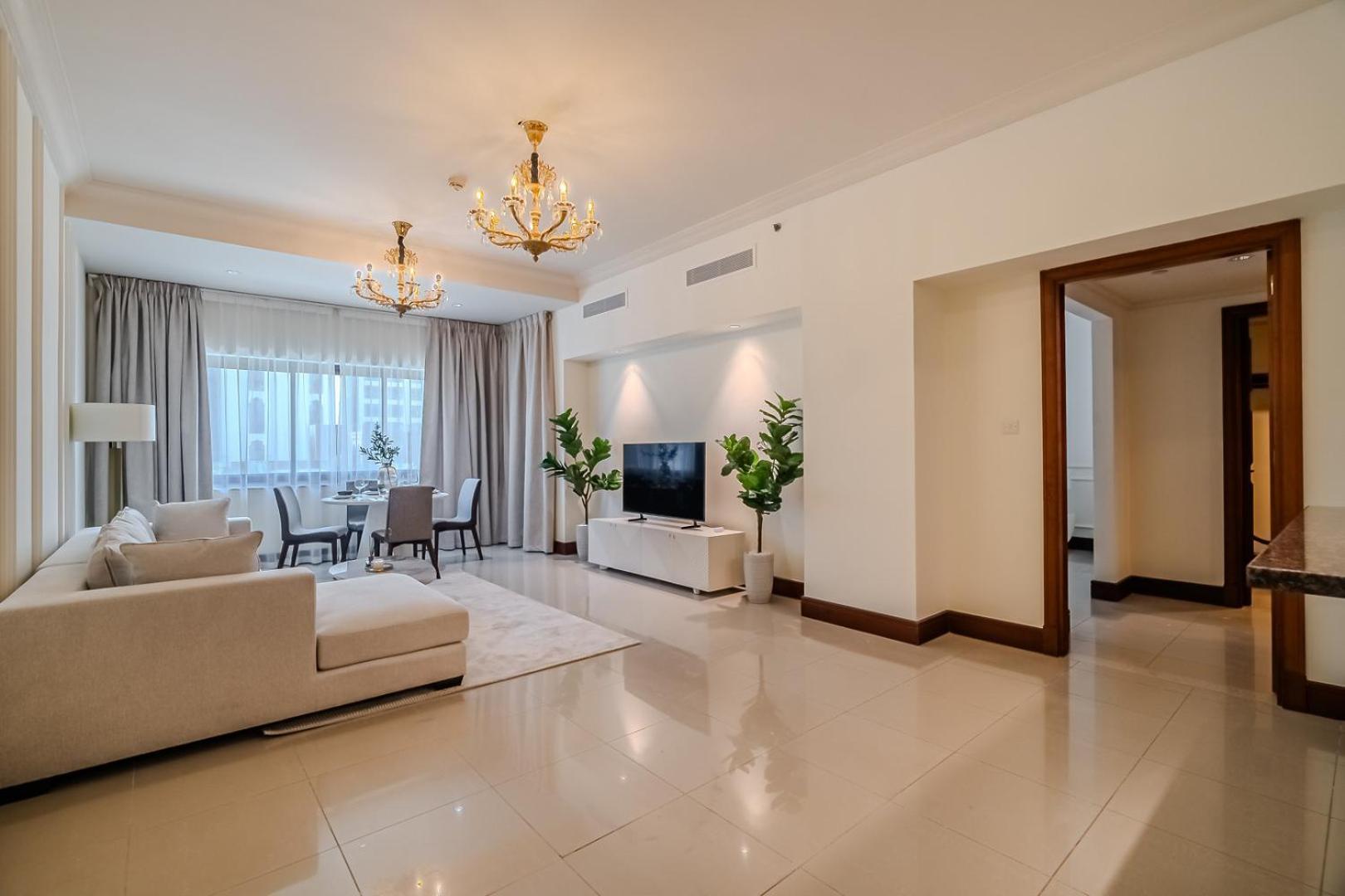 Apartment With Palm Jumeirah View I Golden Mile *