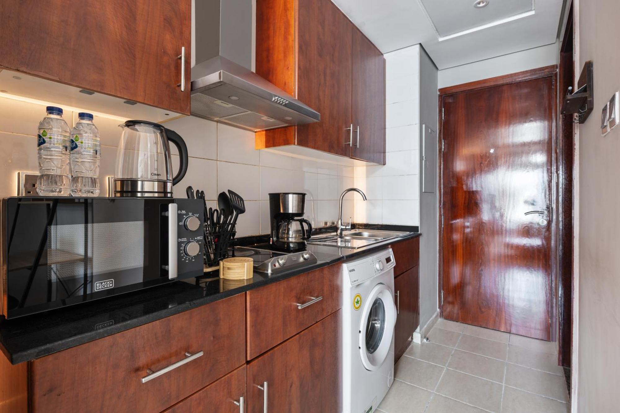 Upscale In Jlt Near Metro Dubai