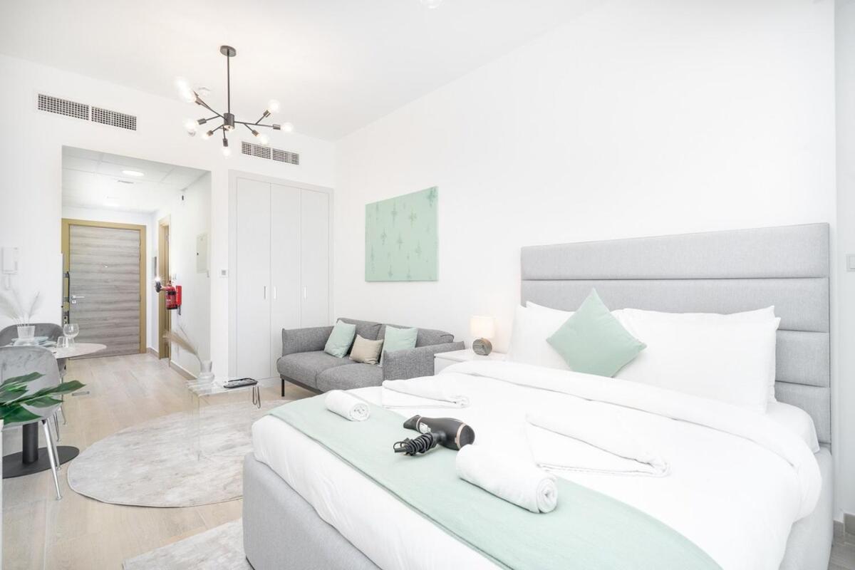 Calm And Comfy At Bloom Heights A In Jvc! Apartment *