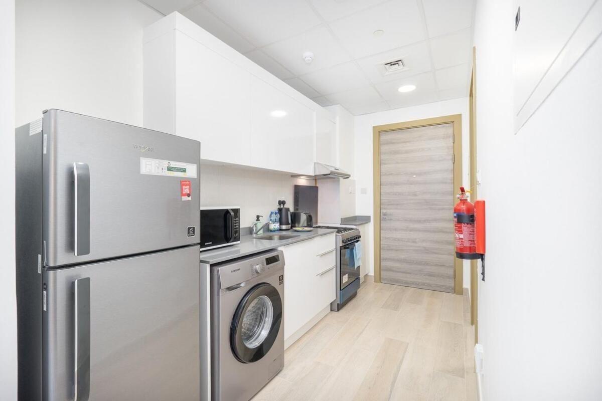 Calm And Comfy At Bloom Heights A In Jvc!