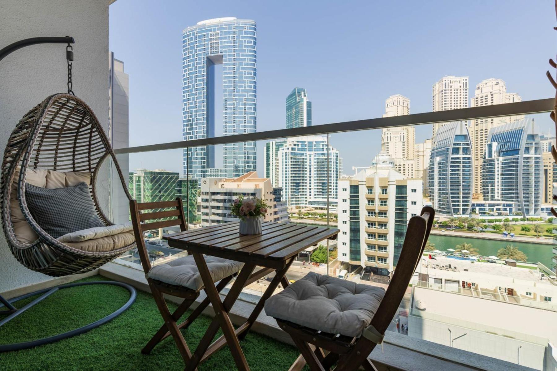 Beautiful Stylish With Marina Views