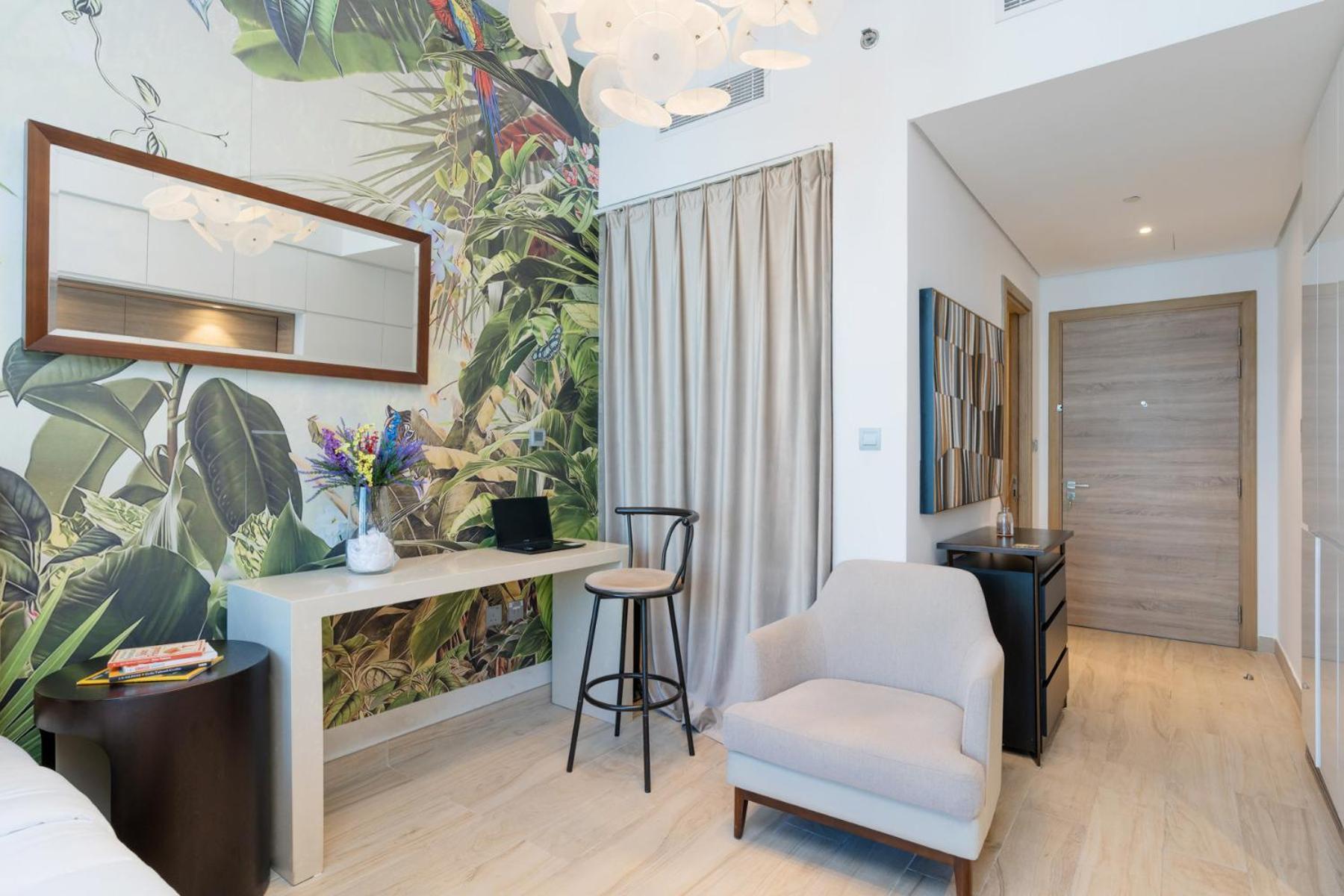 Beautiful Stylish With Marina Views *