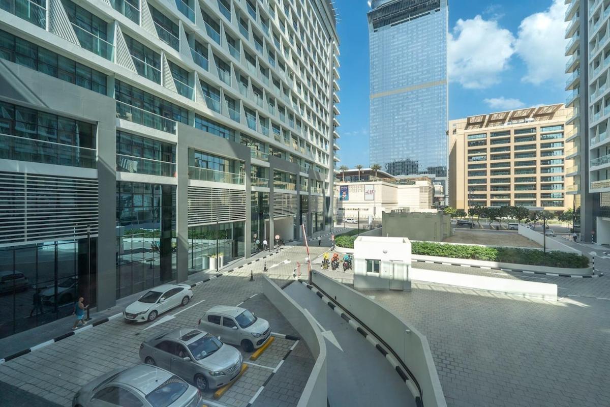 Cozy With Easy Access To The In Palm Jumeirah! Apartment