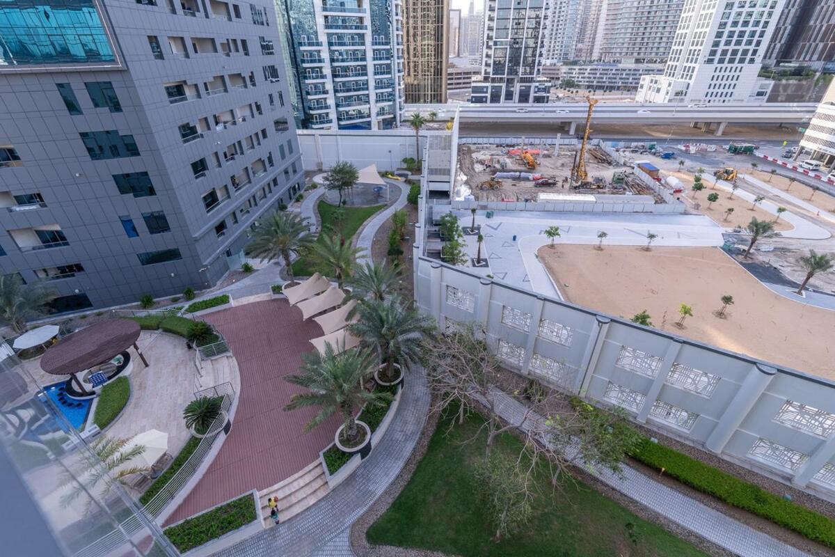 Modern Studio In Business Bay With Well Organized Space!