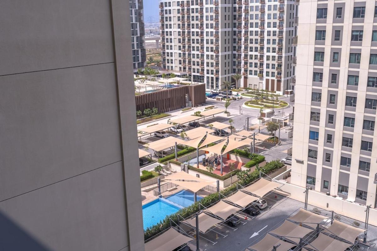 Chic 1br Flat Stunning Views In Hills Apartment