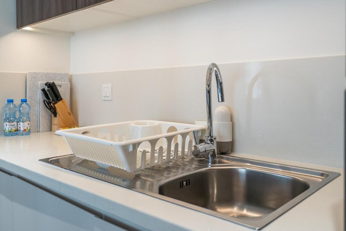 Chic 1br Flat Stunning Views In Hills