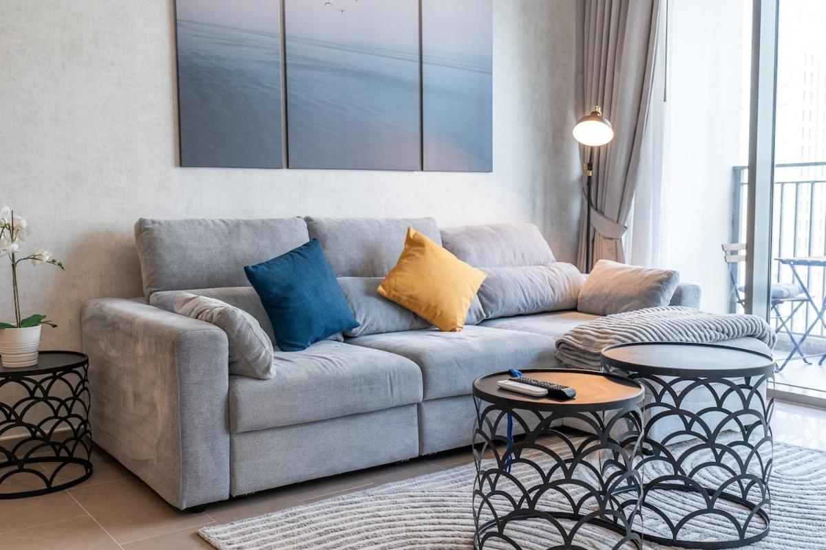 Apartment Chic 1br Flat Stunning Views In Hills