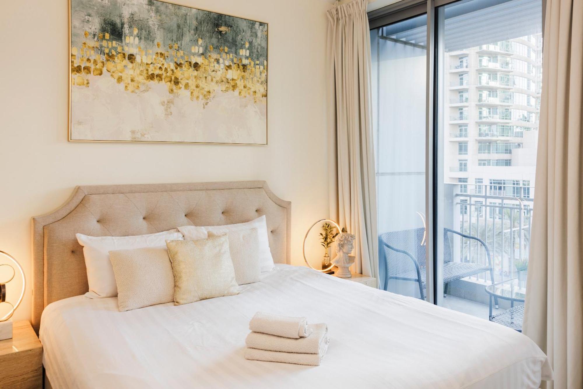 Apartment Sophisticated In The Heart Of Dubai, Walk From Burj