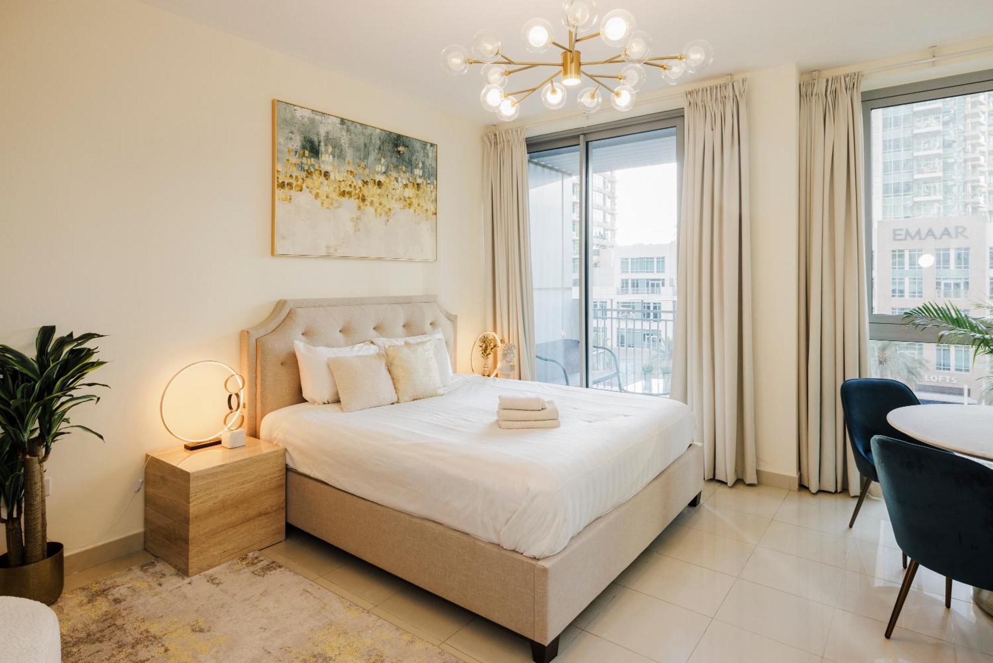 Sophisticated In The Heart Of Dubai, Walk From Burj *
