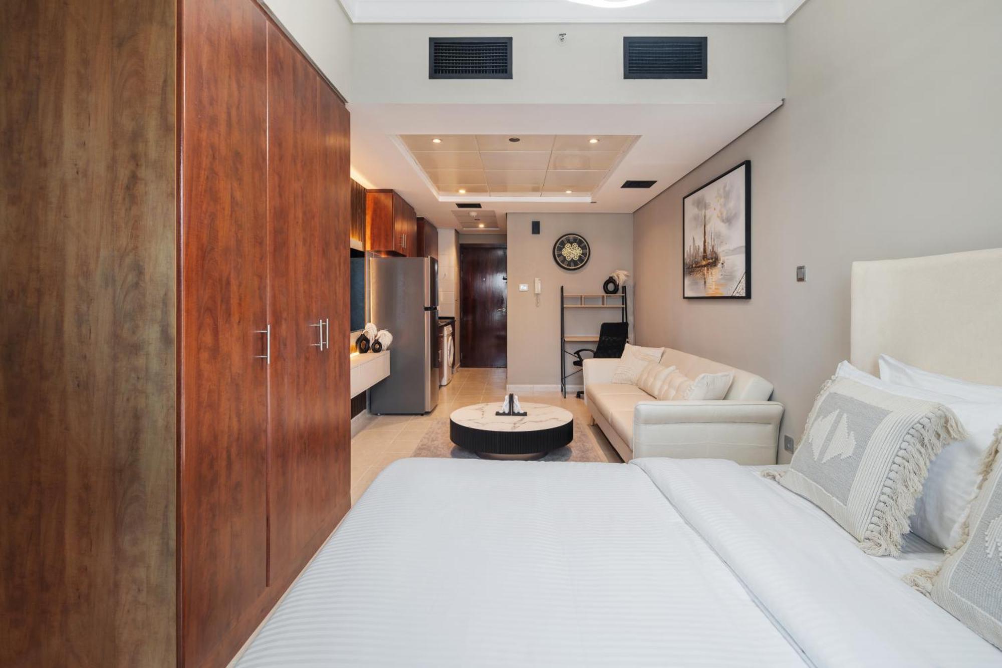 Apartment Upscale In Jlt Near Metro *
