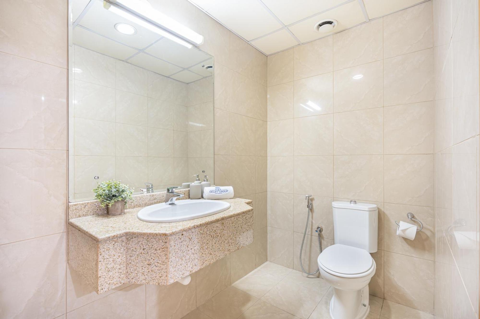 Spacious In The Heart Of Marina *