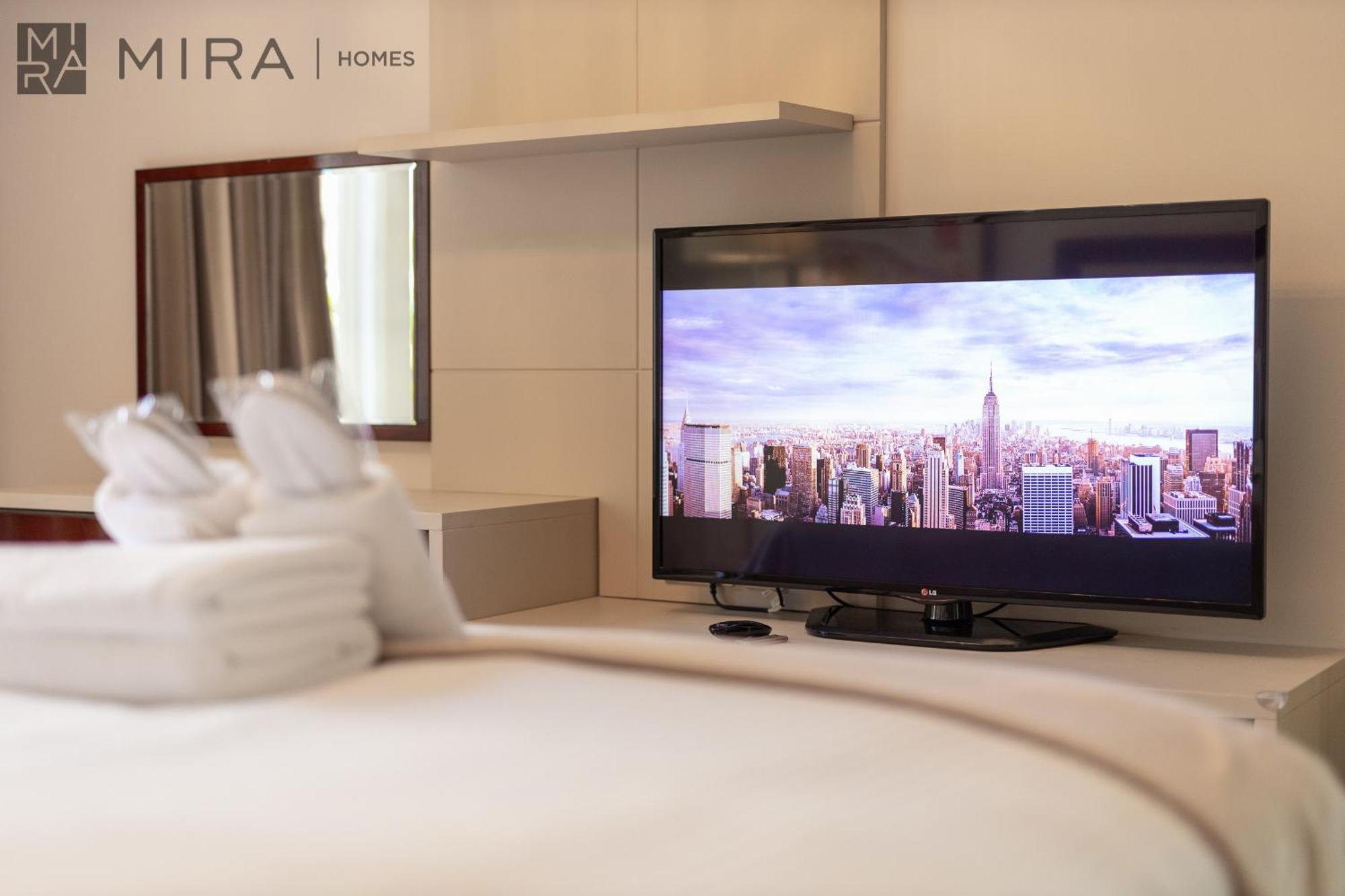 Mira Homes - Spacious 2 Bedroom With Patio In Palm Jumeirah Apartment *