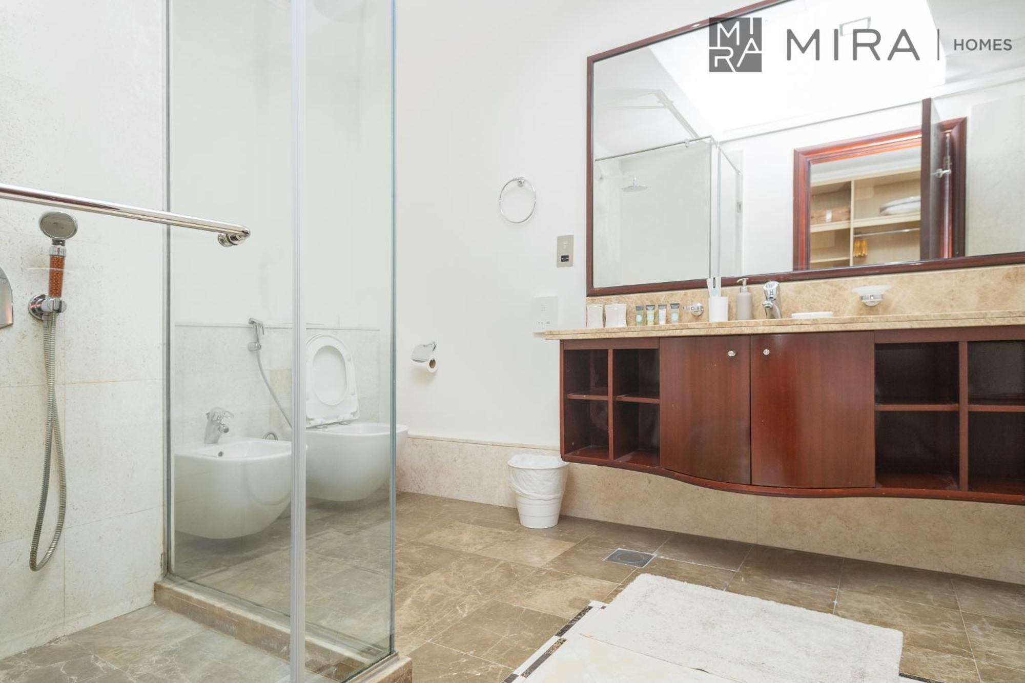 Mira Homes - Spacious 2 Bedroom With Patio In Palm Jumeirah