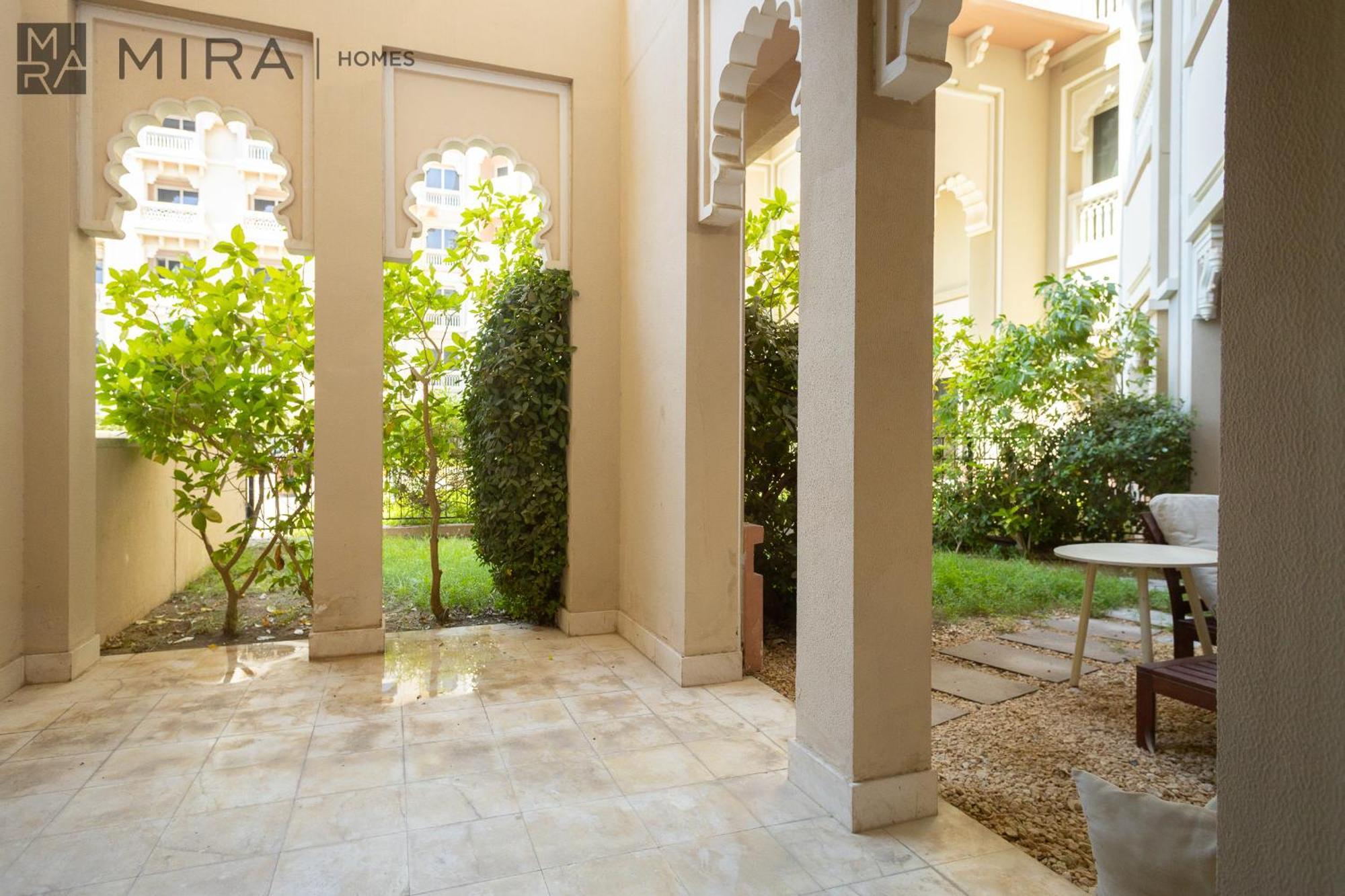 Mira Homes - Spacious 2 Bedroom With Patio In Palm Jumeirah Apartment Dubai