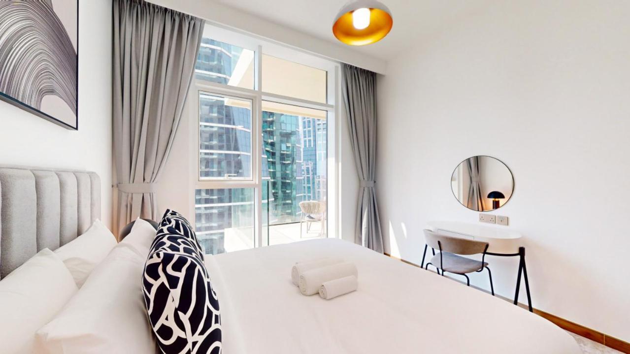 Urban Oasis - Classy Two Bedroom With View Apartment Dubai