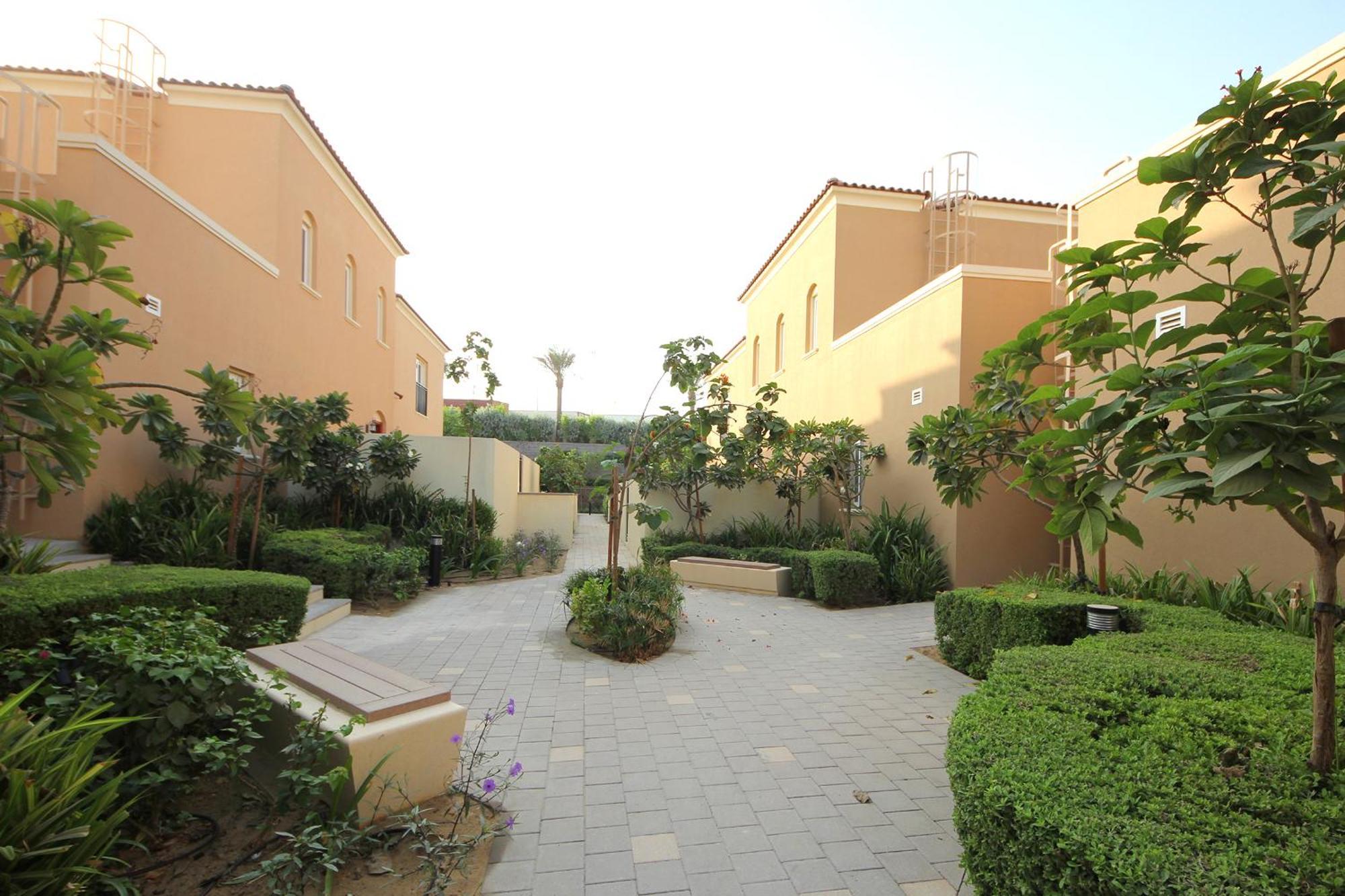 Villa New Arabian Nova 4 Bedroom & Maid Land