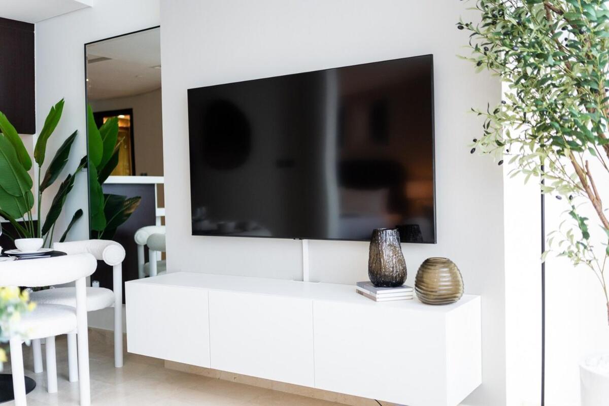Charming At Sky Gardens In Difc With Stunning Views Apartment *