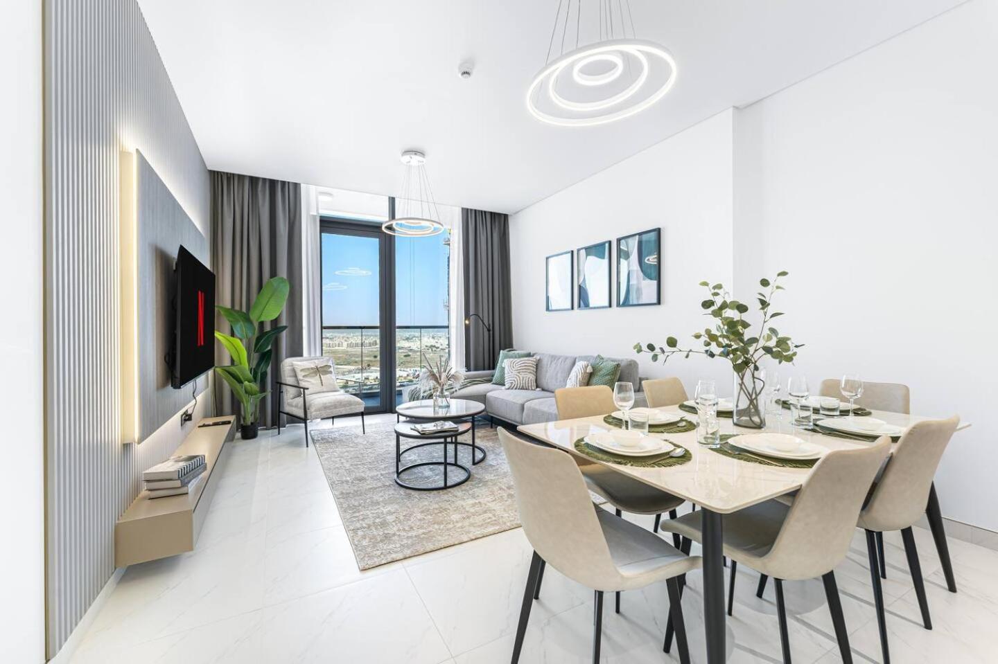 Apartment District One Residences 11 *
