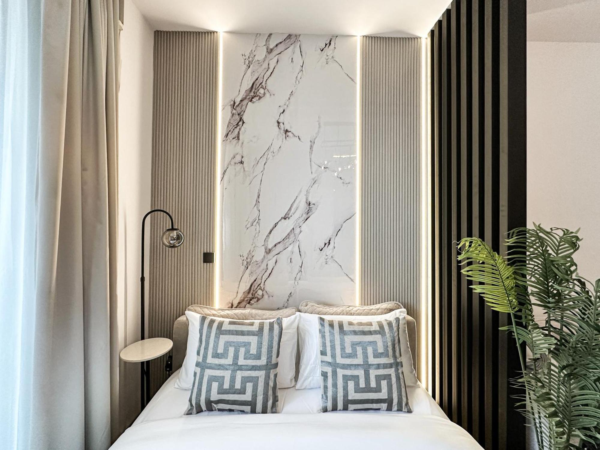 Apartment Indulge In A Regal Retreat At Jvc *