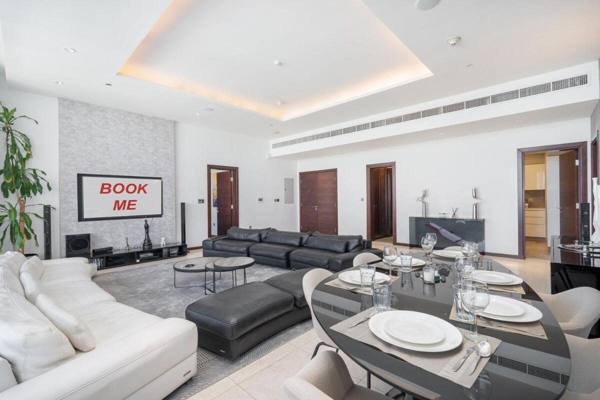 Glorious 3-bedroom With Beach Views At Tiara Residences In Palm Jumeirah *