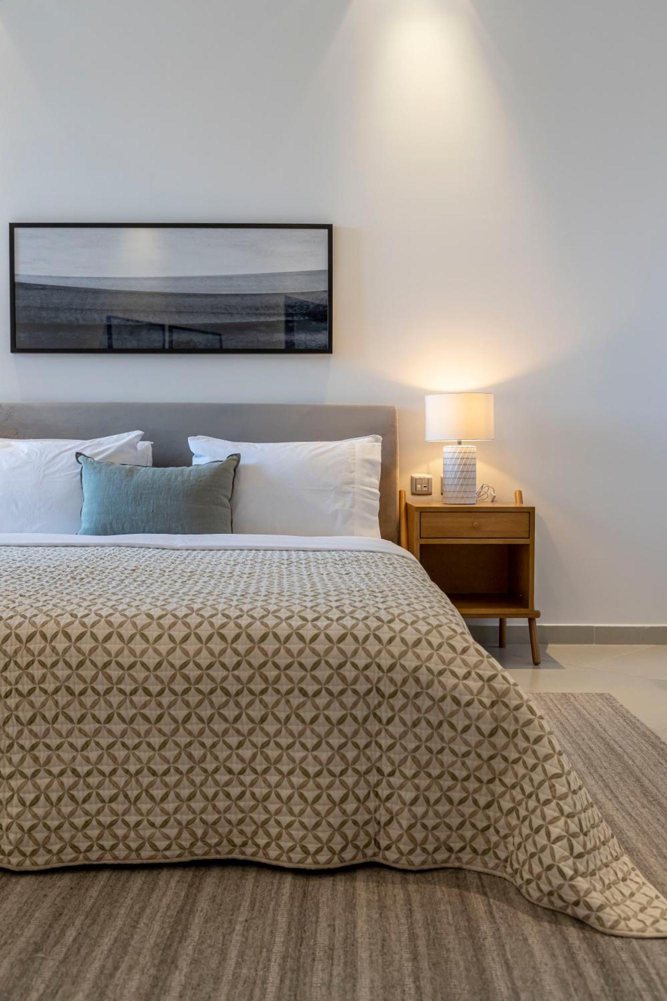 2br Api 1000 Community View Jumeirah Apartment Dubai