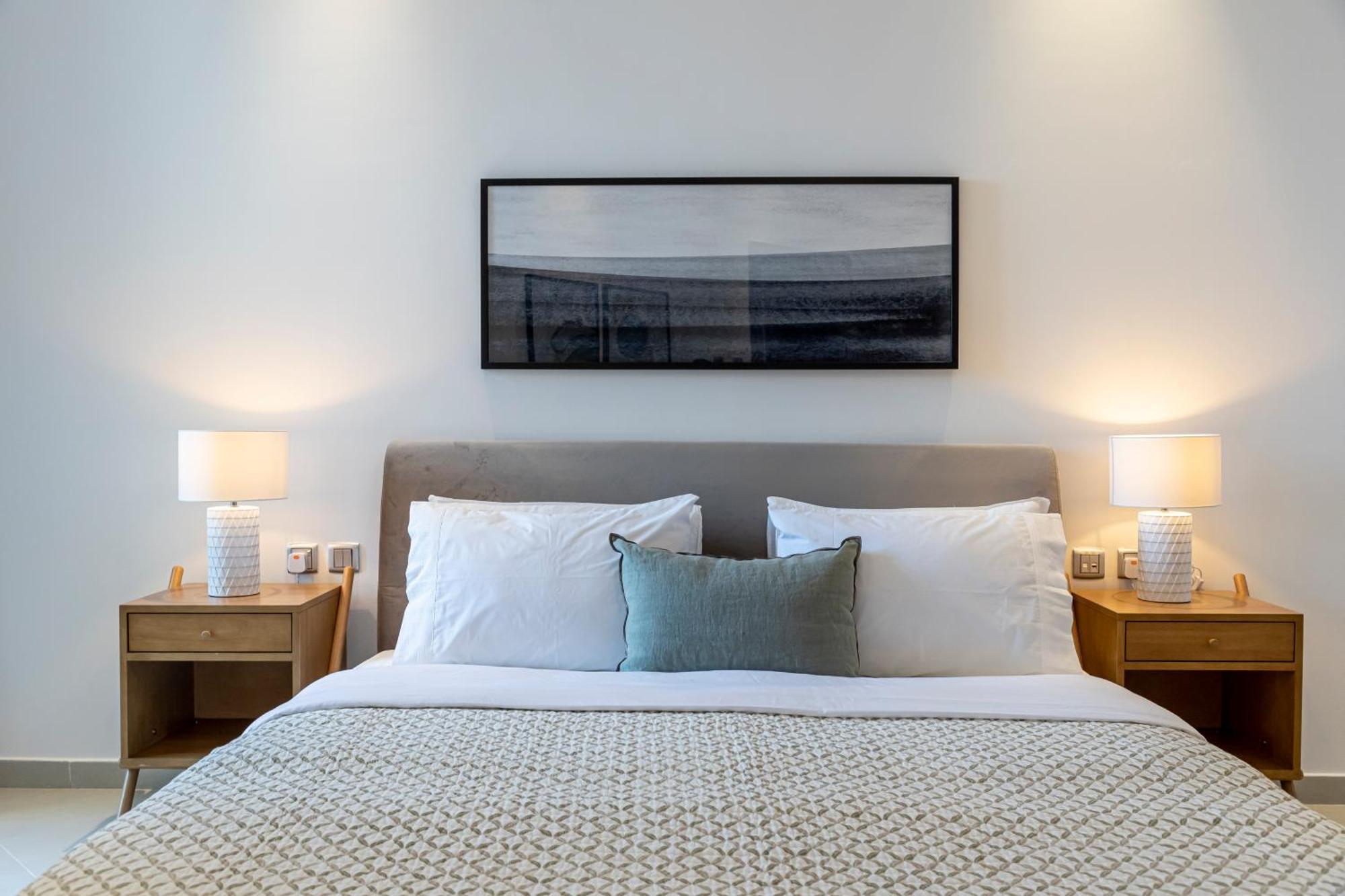 2br Api 1000 Community View Jumeirah Dubai
