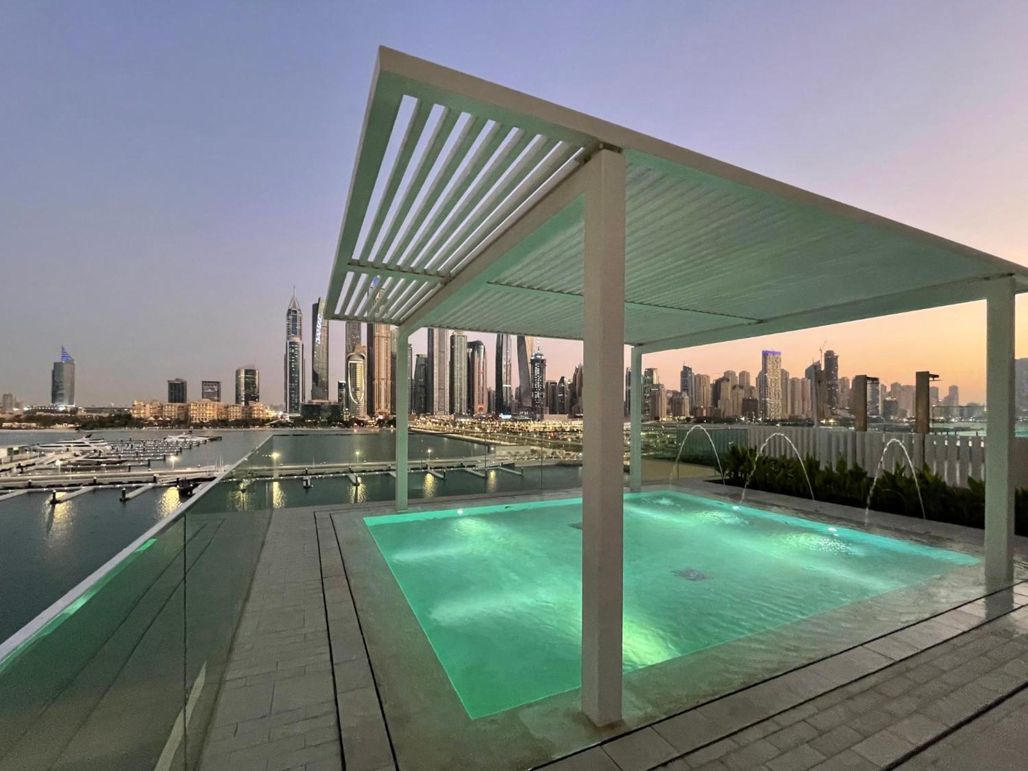 The Smart Concierge - Sunrise Bay 2 Apartment *