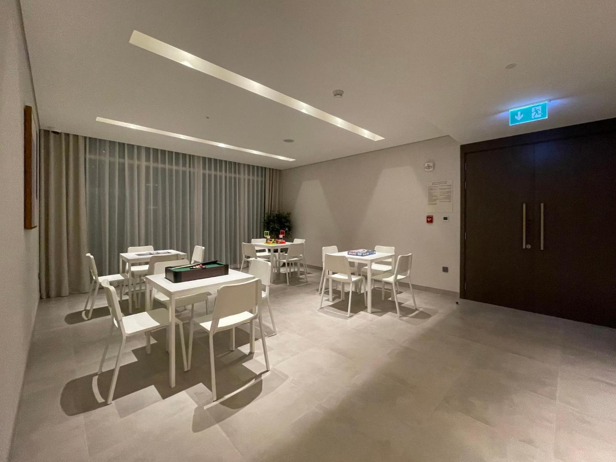 Apartment The Smart Concierge - Sunrise Bay 2 Dubai
