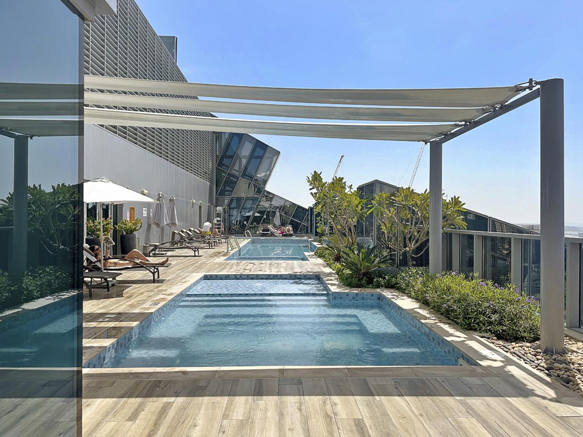 Apartment Vayk - Contemporary Building, Spacious 2-bedroom Dubai