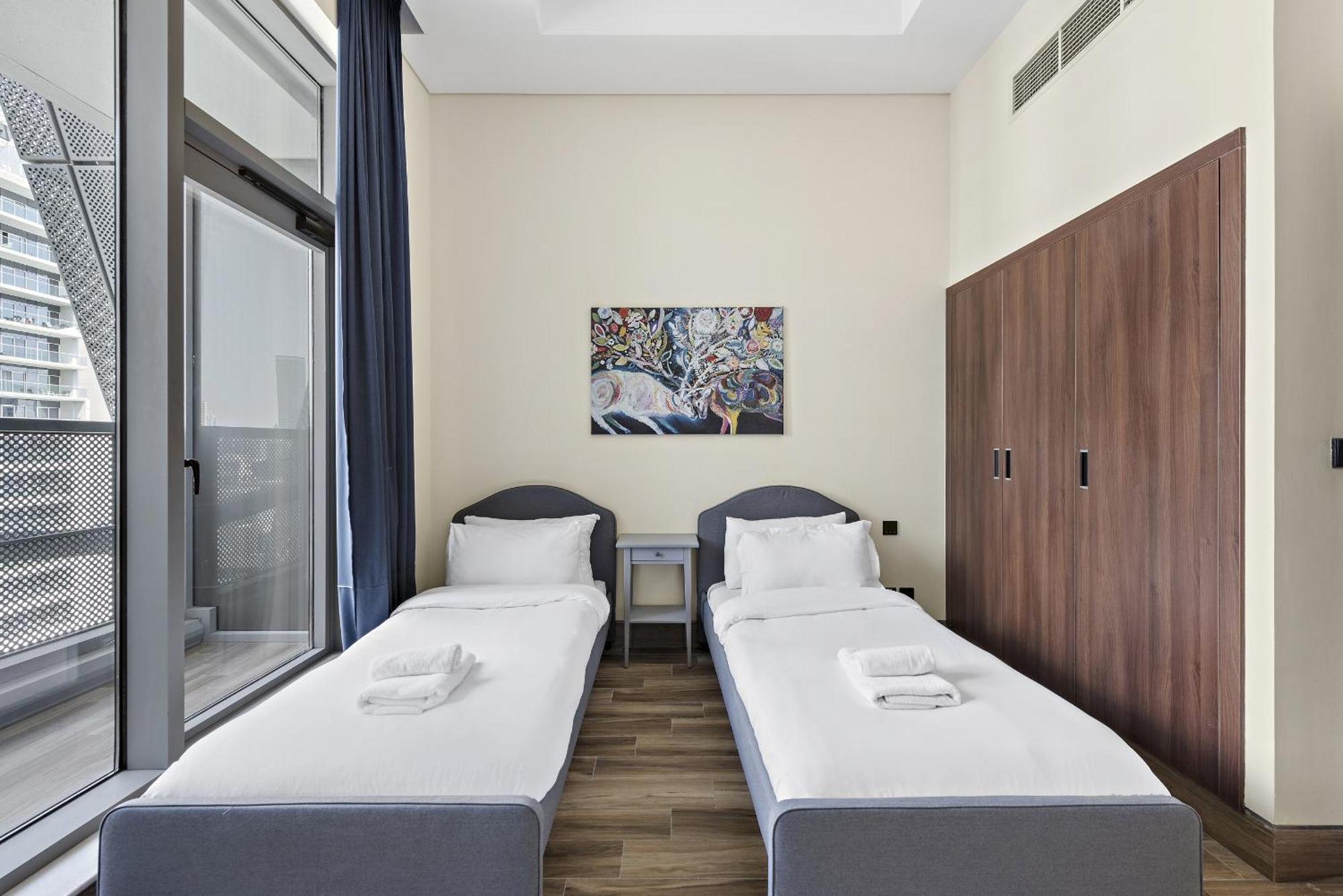 Vayk - Contemporary Building, Spacious 2-bedroom