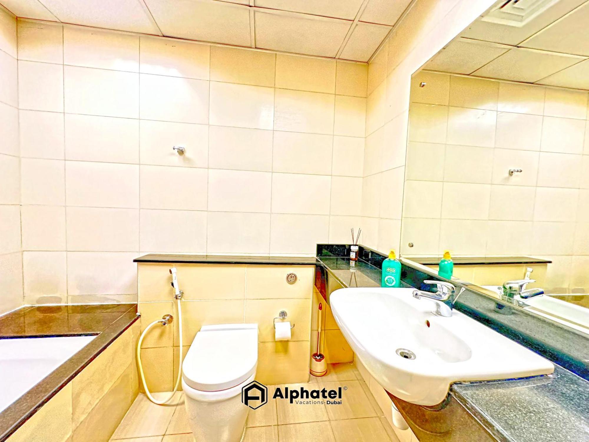 Elegant 3-bedroom In Jvc - - Ideal For Modern Lifestyles - By Alphatel Vacations